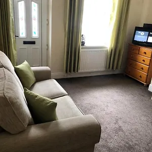5/6 Bed House Centre , Barnsley United Kingdom