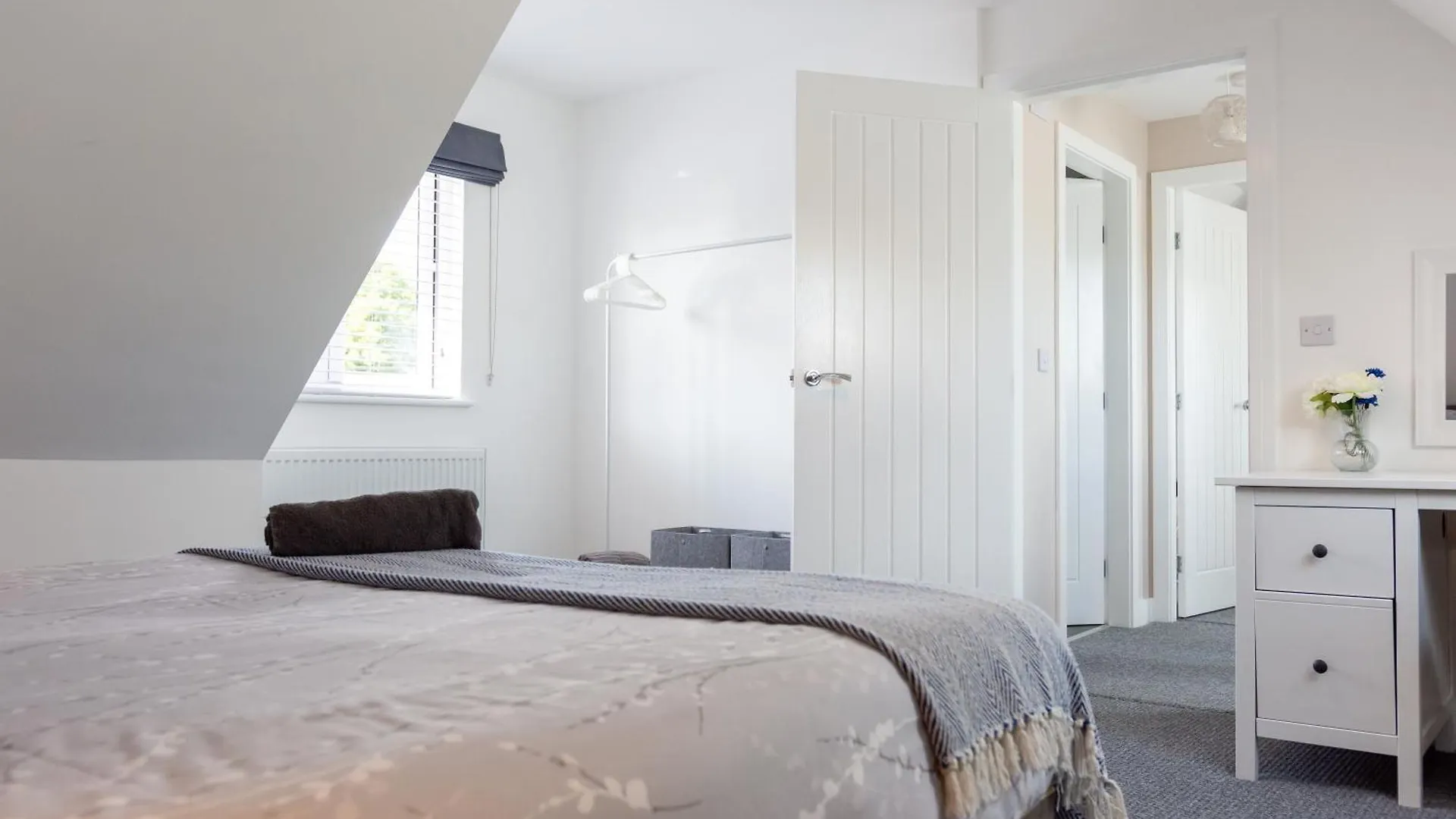 Stylish 4 Bed, Newly Renovated Home In ノッティンガム 別荘